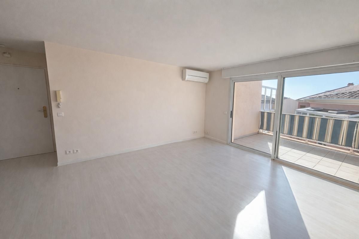 FREJUS Appartement  4 pièce(s) 110 m2 3