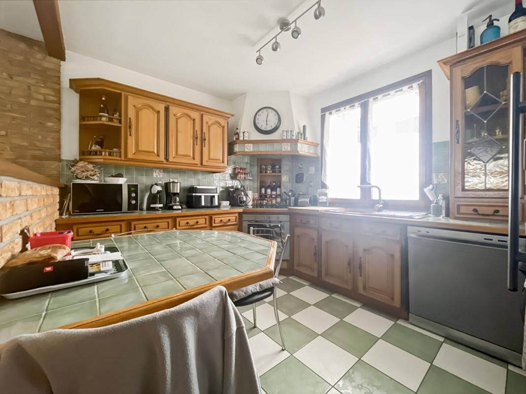 BAILLEUL MAISON DE PLAIN-PIED 123 m². Lumineuse, moderne avec cachet Cadre privilégié 4