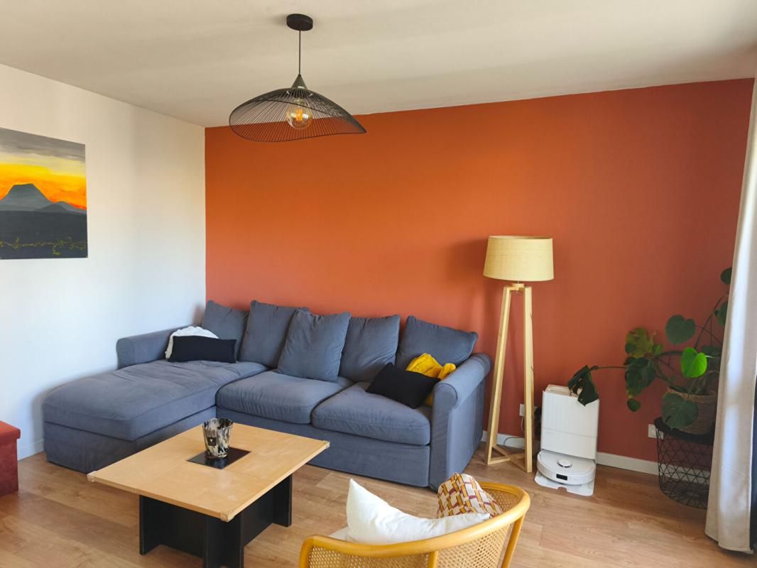 COUP DE COEUR - Appartement T3 lumineux avec balcon vue Puy de Dôme + garage - Secteur Lafayette