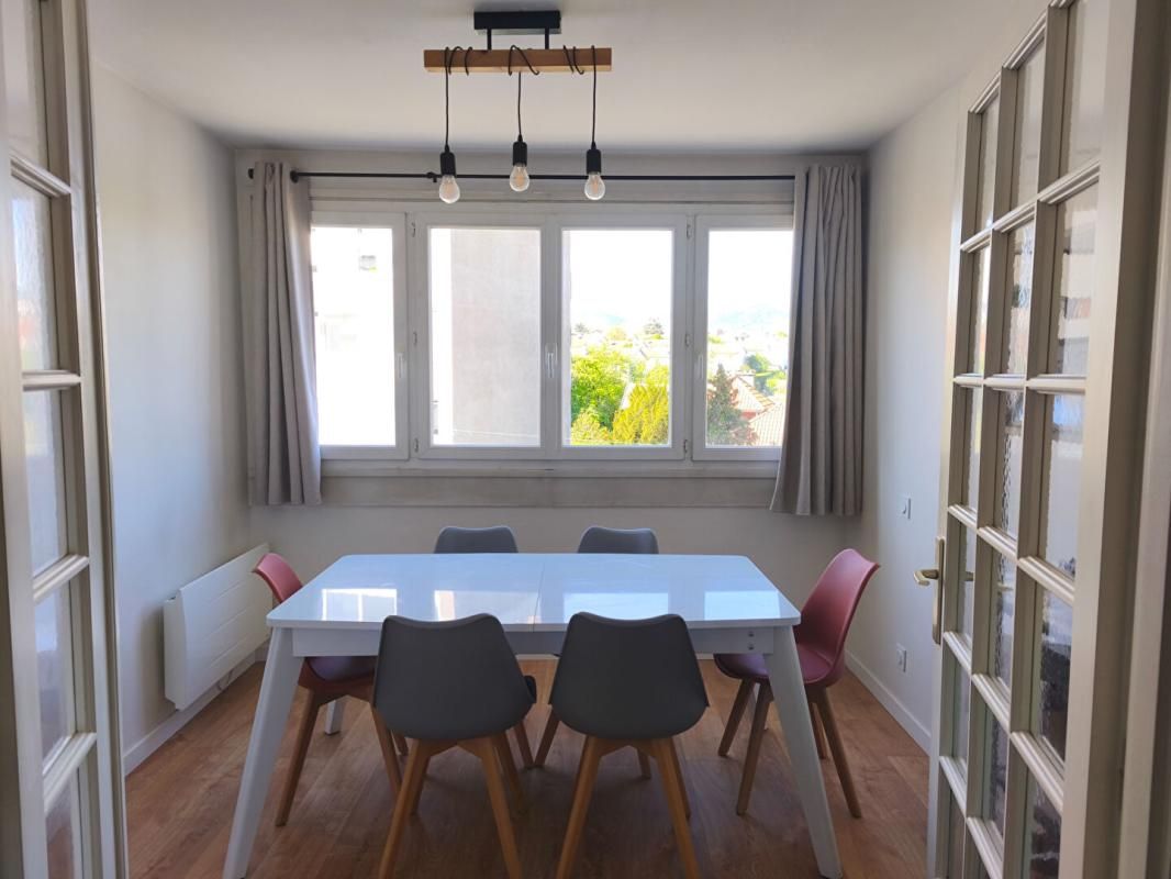 CLERMONT-FERRAND COUP DE COEUR - Appartement T3 lumineux avec balcon vue Puy de Dôme + garage - Secteur Lafayette 3