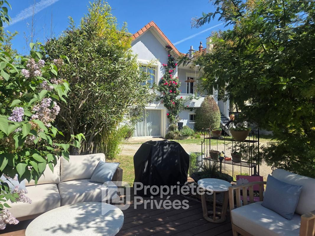 MONTELIMAR Exclusivité Maison Montélimar 6 pièces 130 m2 1