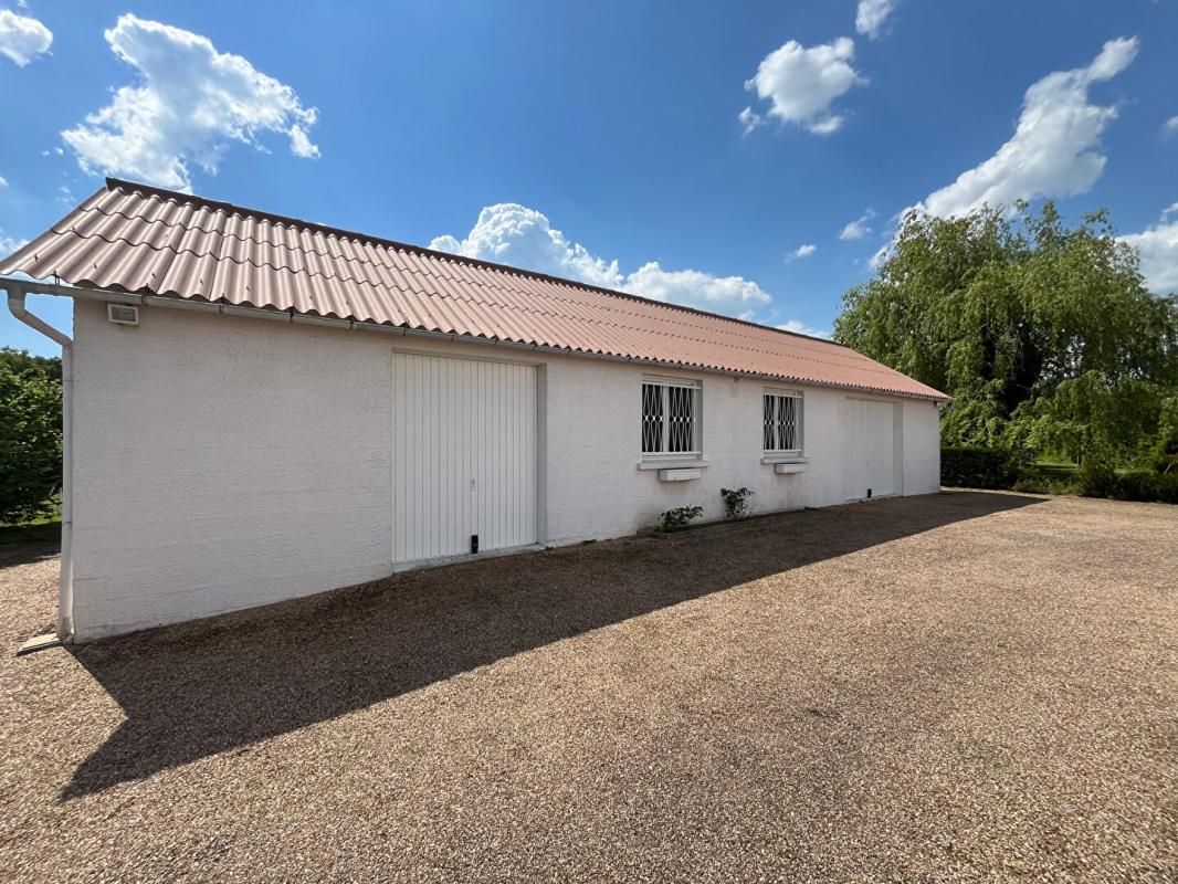 COURMEMIN Maison Courmemin 8 pièce(s) 173.06 m2 2