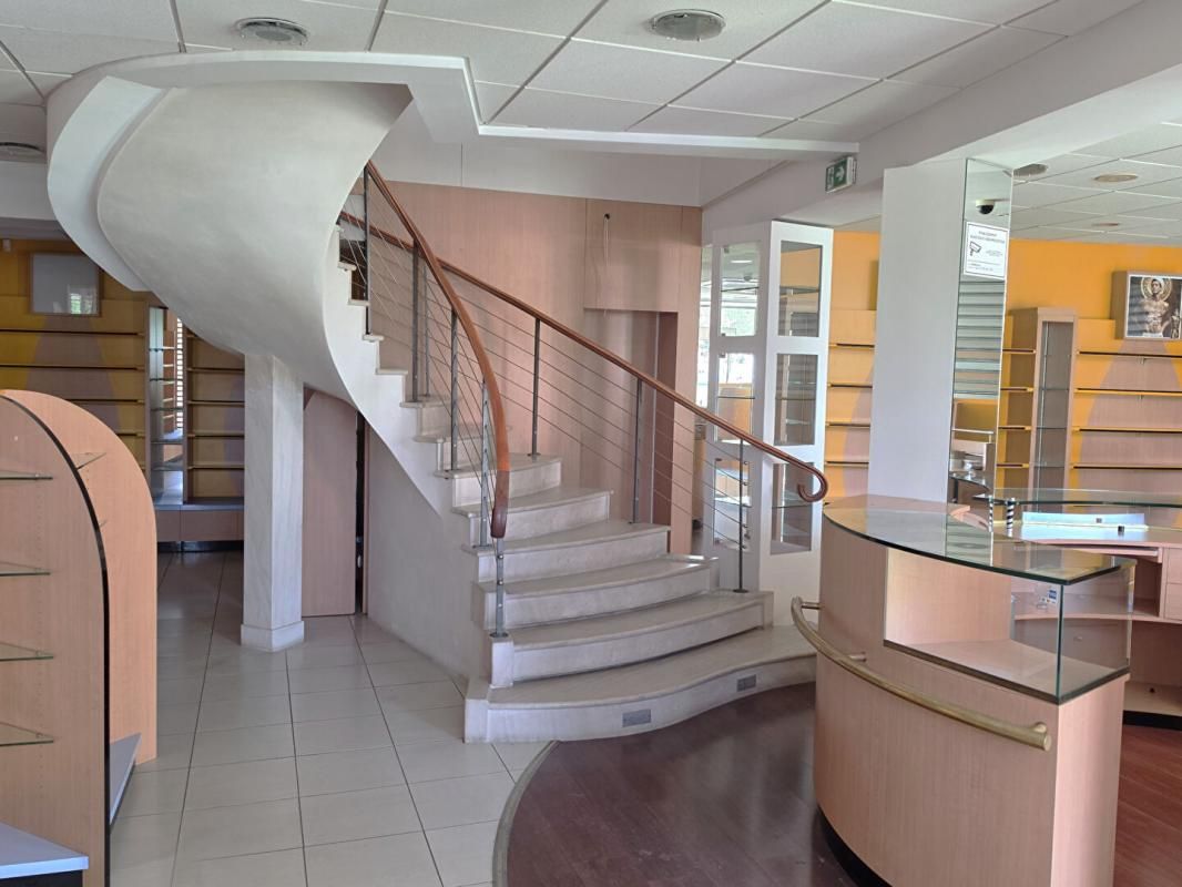 NOGENT-LE-ROTROU Immeuble coeur de ville Nogent Le Rotrou 340 m2 2