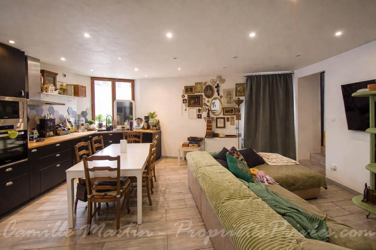 ROQUEBRUNE-SUR-ARGENS Investissement locatif clé en main - Rentabilité immédiate de 4,83 % net - Roquebrune Sur Argens 3 pièce(s) 89.04 m2 3