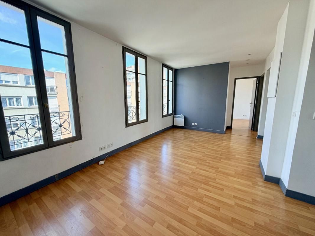 SAINT-OUEN Appartement Saint Ouen Sur Seine 3 pièce(s) 48.13 m2 2