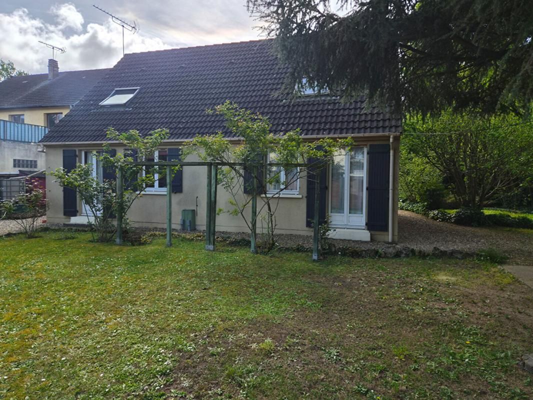 SAINTE-GENEVIEVE-DES-BOIS Maison  5 pièce(s) 125 m2 4