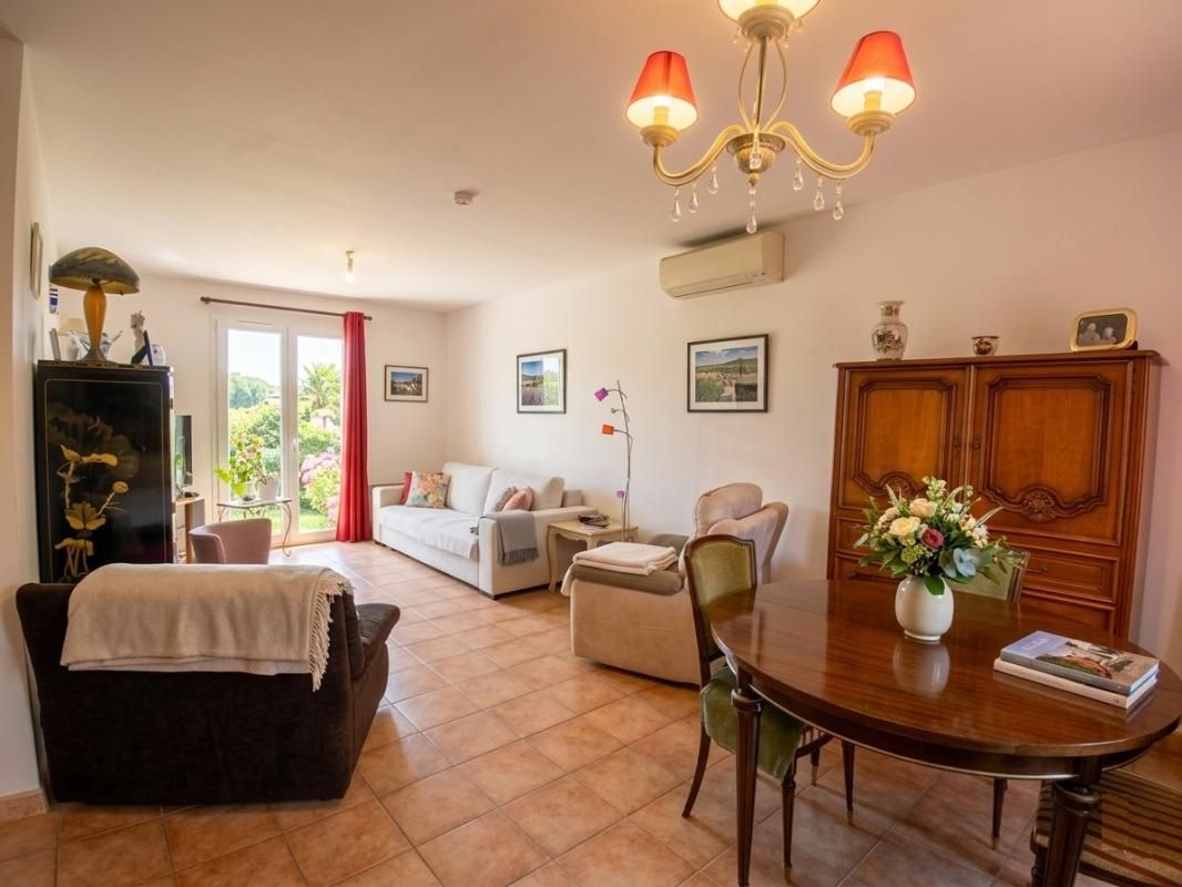 RIEUX-MINERVOIS Maison de plain-pied 3 chambres et garage 4