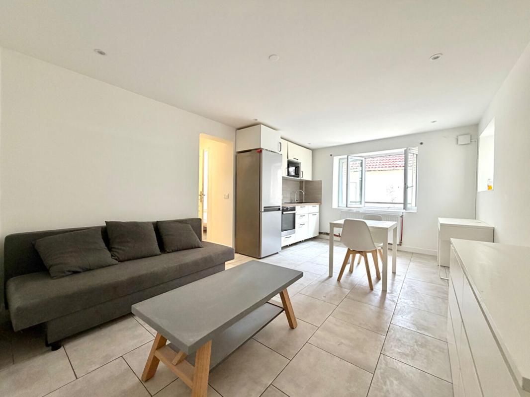 SUCY-EN-BRIE Appartement à vendre centre-ville Sucy En Brie - 2 pièces 3