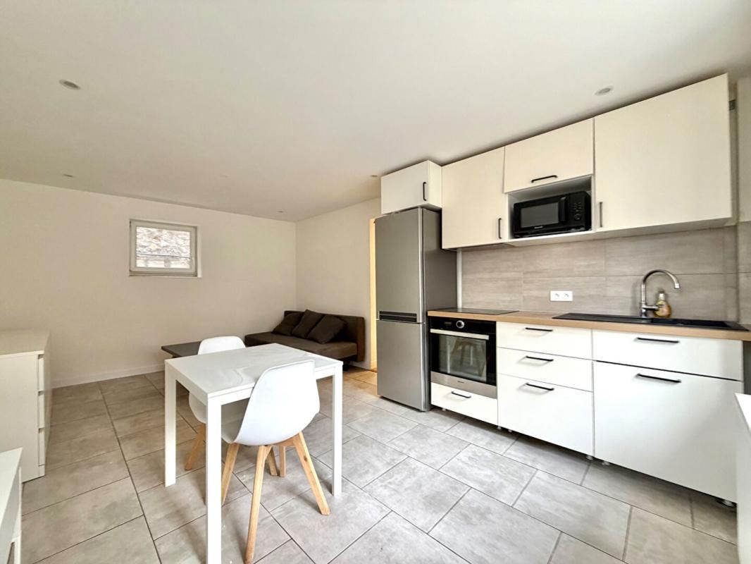 SUCY-EN-BRIE Appartement à vendre centre-ville Sucy En Brie - 2 pièces 4