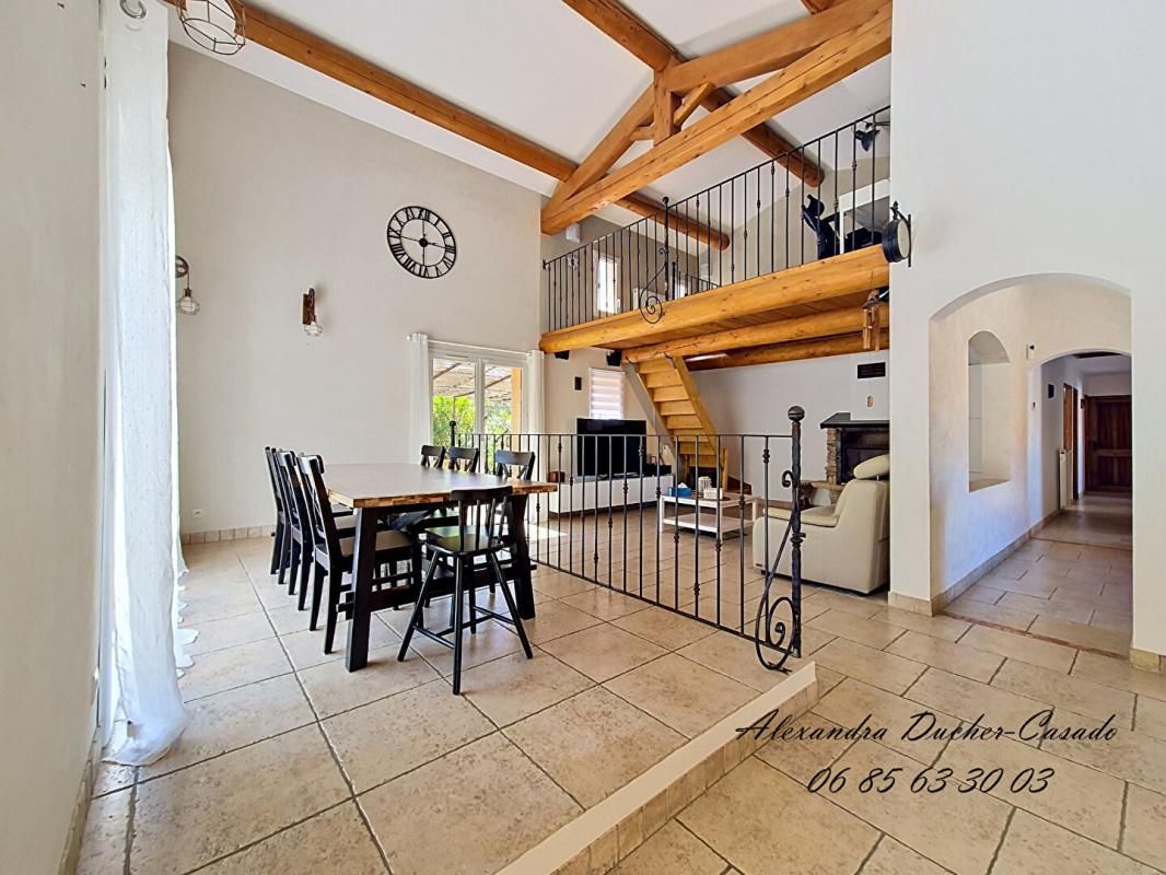 VILLA PROVENCALE DE CARACTERE