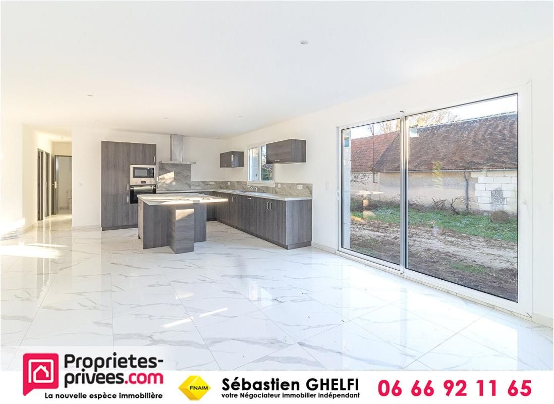 CONTRES belle maison de plain pied avec grande salle de vie d'environ 80 m² 4