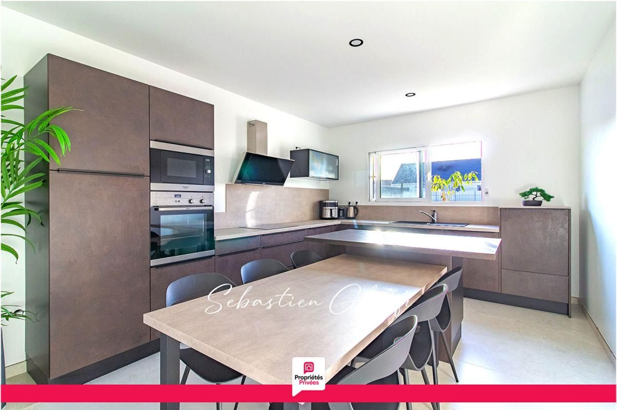 ROMORANTIN-LANTHENAY belle maison de plain-pied avec 4 chambres dont 1 suite avec garage 4