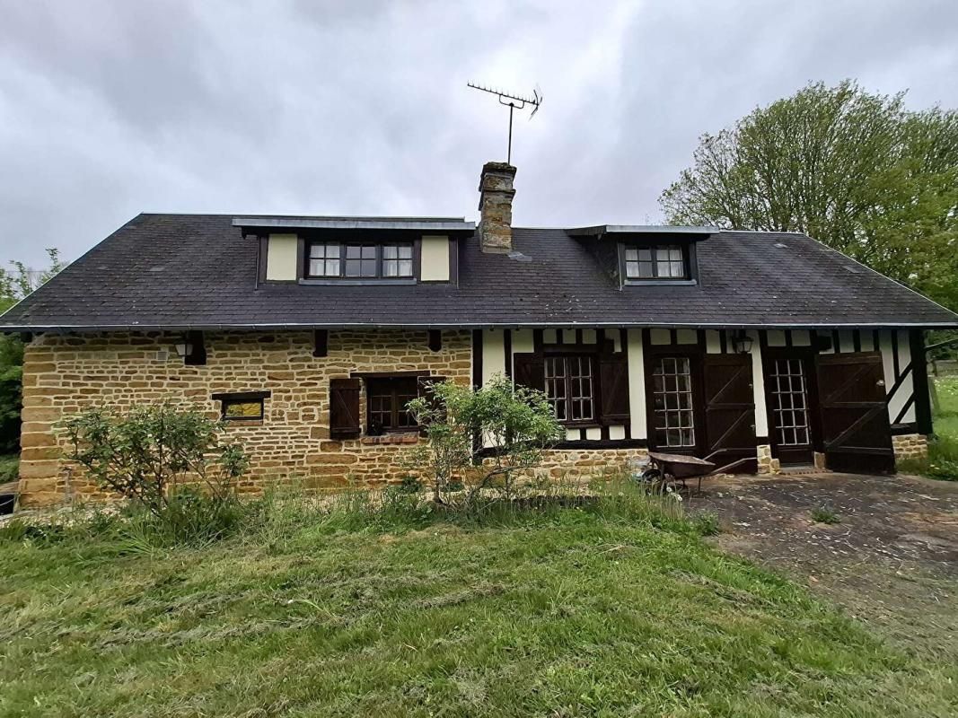 AUBRY-LE-PANTHOU Maison de campagne en colombage 6 pièce(s) 87 m2 + terrain 1