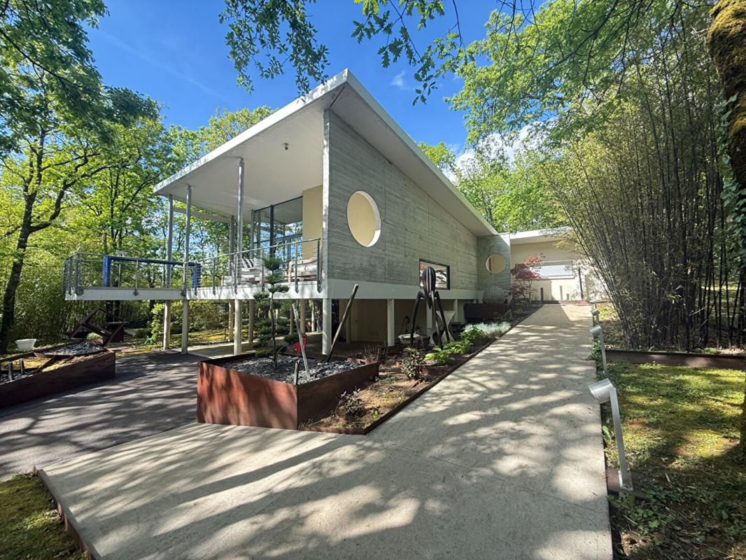 VOEUIL-ET-GIGET Maison d'architecte 200 m2 3