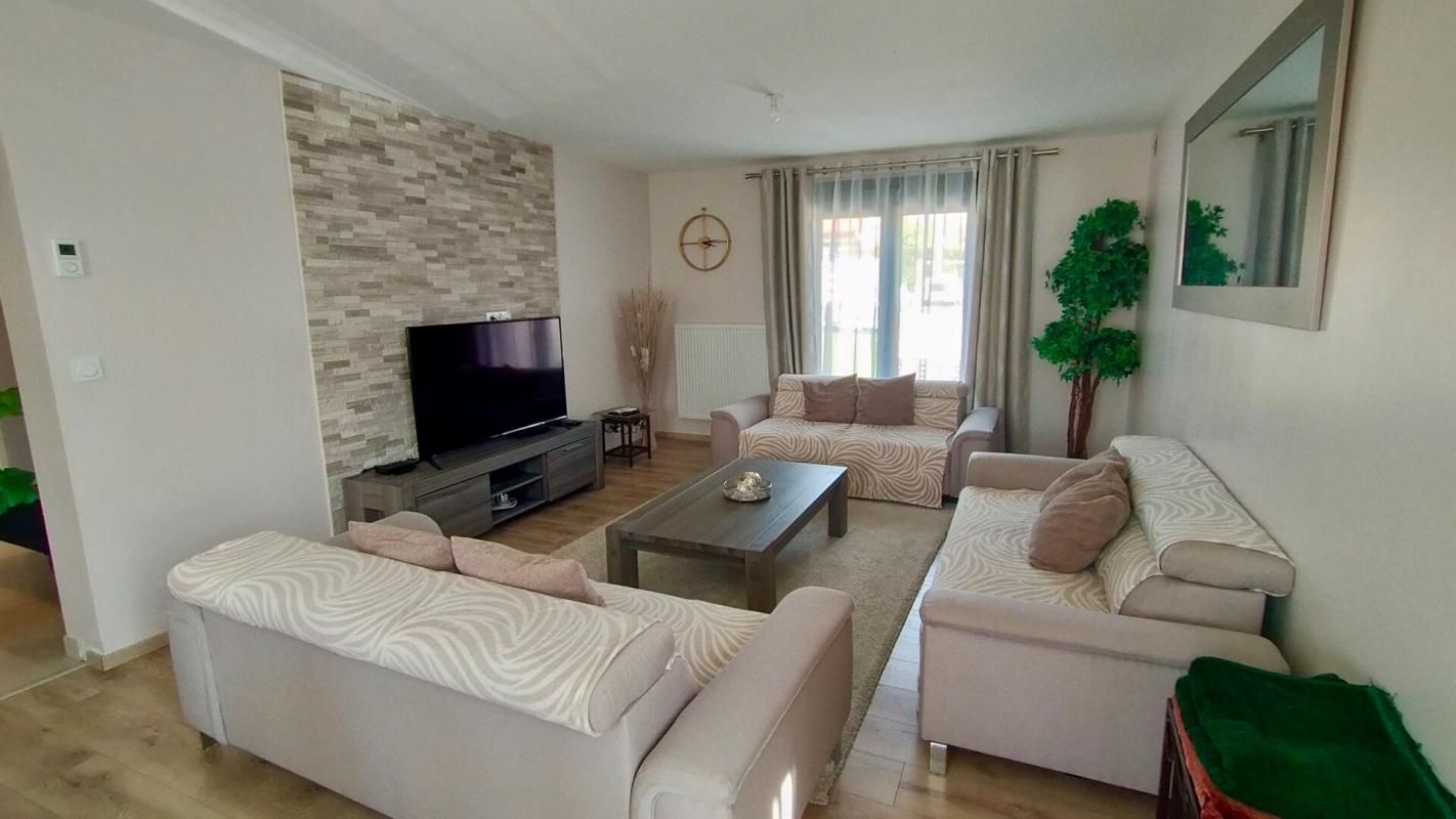 ALLONVILLE Magnifique maison moderne à Allonville - 6 pièce(s) 158 m2 - 413 000 2