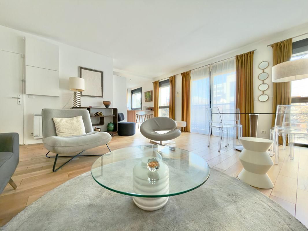 COURBEVOIE Appartement 3 pièces lumineux avec grande réception de 40 m² 2