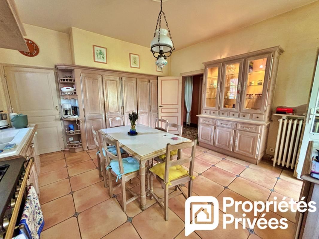 MEHUN-SUR-YEVRE Maison de caractère ? 185 m² ? Mehun-sur-Yèvre (18500) 4
