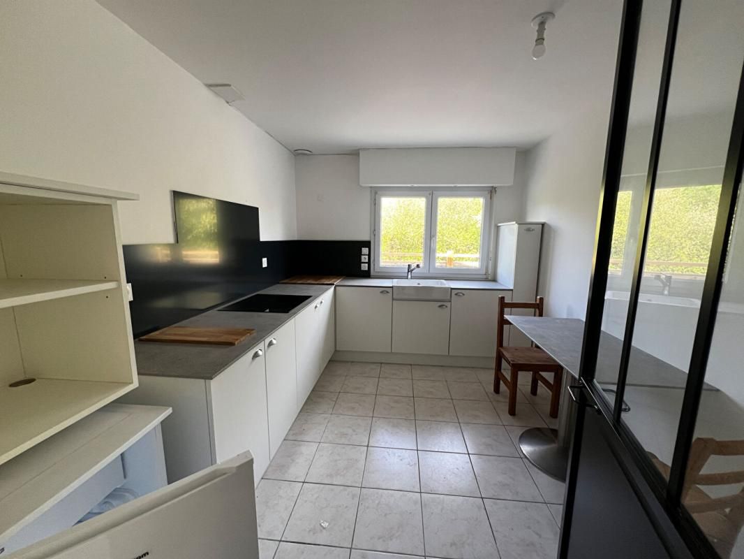 LE HEZO Secteur Vannes Golfe du Morbihan - Bureaux rénovés 97 m² avec terrasse ? 4