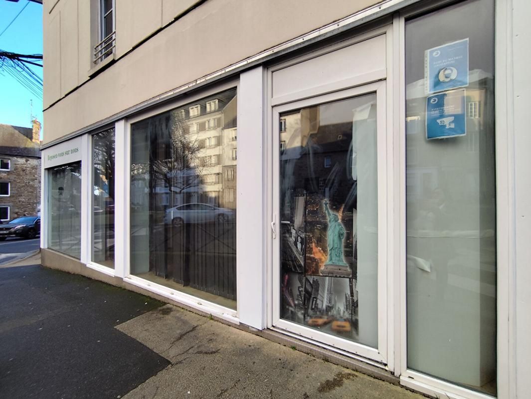 SAINT-BRIEUC SAINT BRIEUC - Local commercial ou professionnel Belle visibilité 2