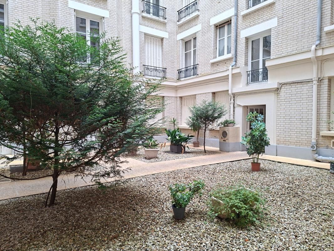 ASNIERES-SUR-SEINE apart cocconing 1
