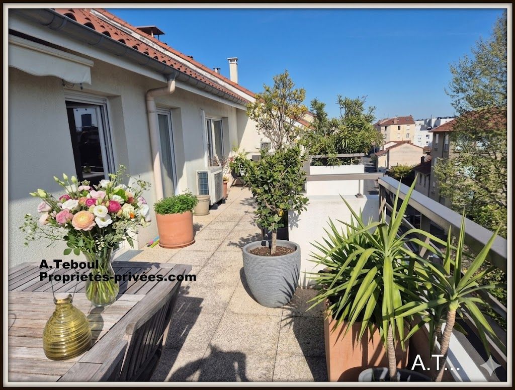 VILLEURBANNE TOIT/TERRASSE SUR VILLEURBANNE/ GRATTE CIEL NORD :DERNIER ETAGE  DE 126M² AVEC TERRASSE DE 35M² CIEL OUVERT 2