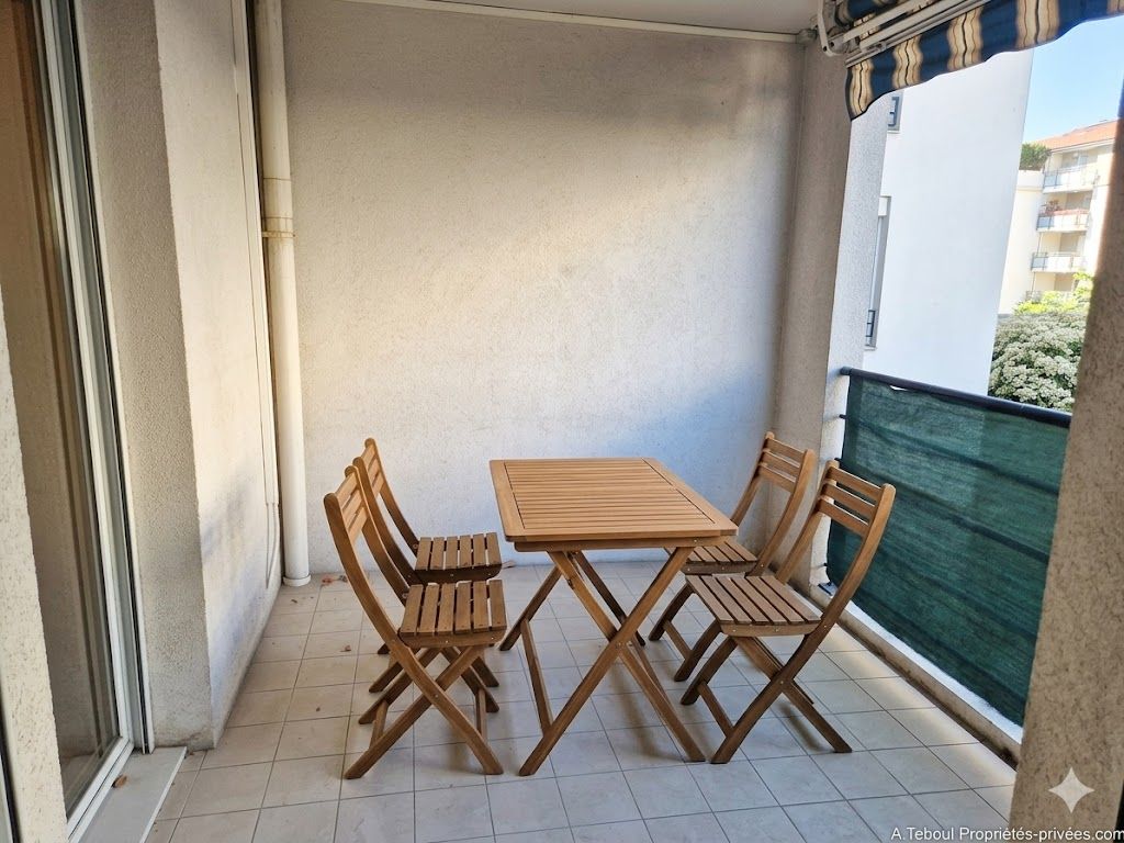 VILLEURBANNE GRATTE CIEL -  ELEGANT T4 DE 105M² - BALCON A VIVRE - RESIDENCE DE STANDING AVEC  GARAGE ET CAVE 1