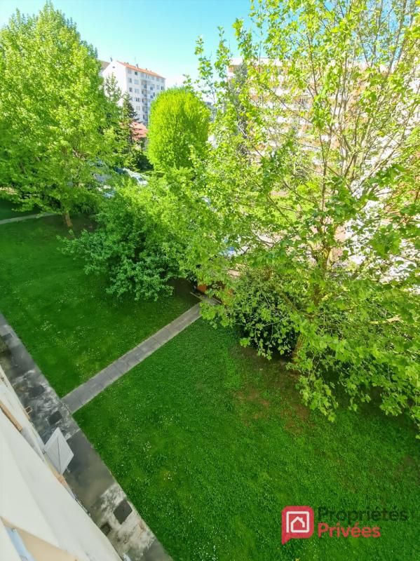 VILLEURBANNE Villeurbanne Flachet (69100), Appartement 2 pièces d'environ 42m², Cave 4