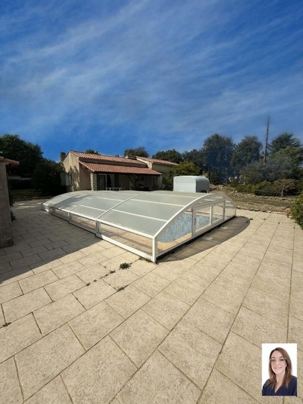 TOURVES Maison  5 pièce(s) 120 m2 2