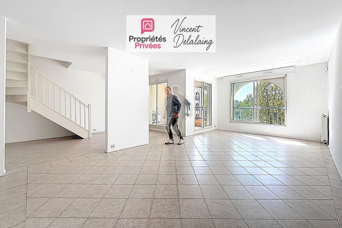 AIX-EN-PROVENCE Grand duplex au centre dans résidence de standing avec parking 2