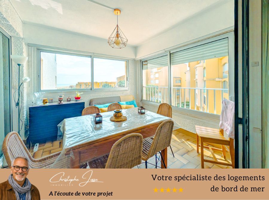 PORT LEUCATE T2 vue mer avec loggia, accès direct plage et parking privé 2