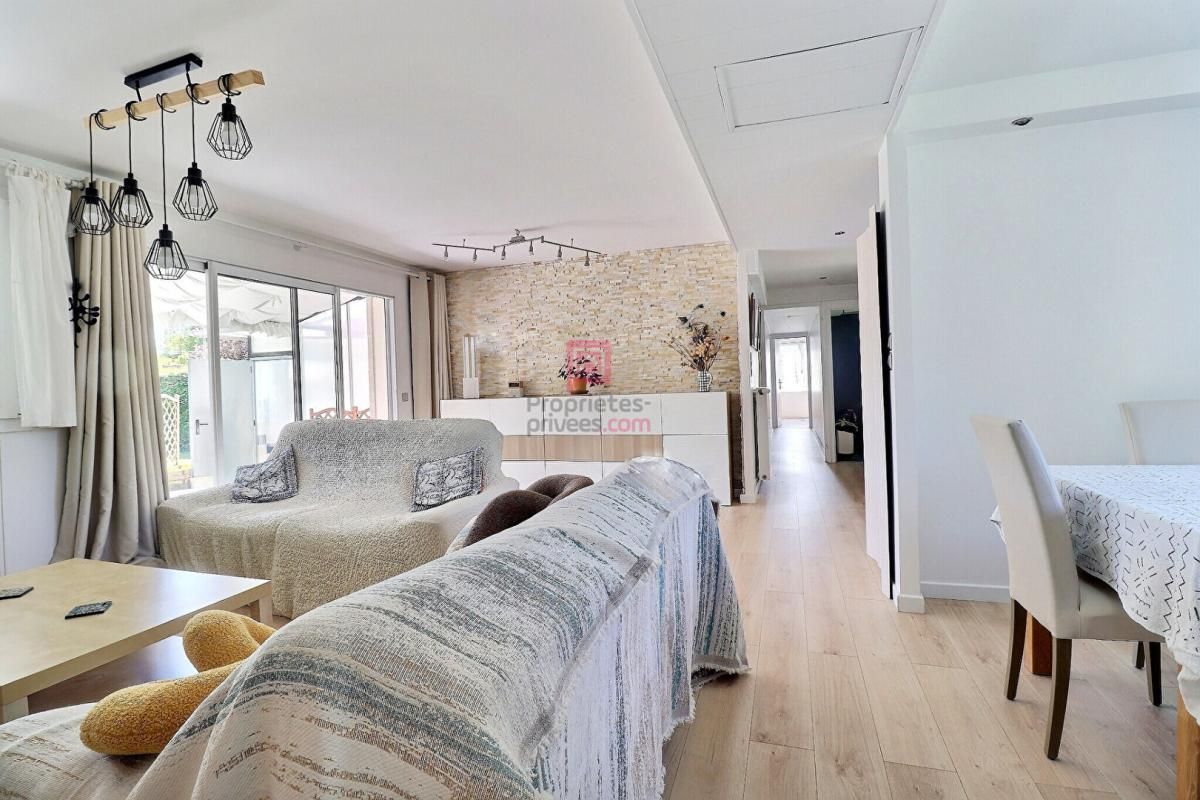 BRETIGNY-SUR-ORGE Maison  118.6 m² - plain pied - Brétigny-sur-Orge  - 5 chambres - Proche  gare 4