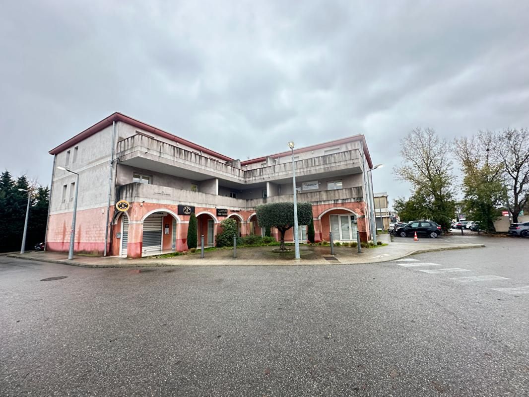 BOUC-BEL-AIR EXCLUSIVITE Bureaux professionnel 36 m² 1