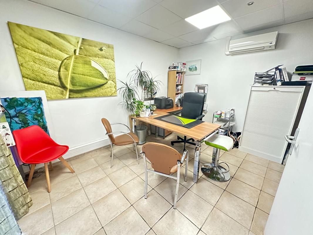 BOUC-BEL-AIR EXCLUSIVITE Bureaux professionnel 36 m² 3