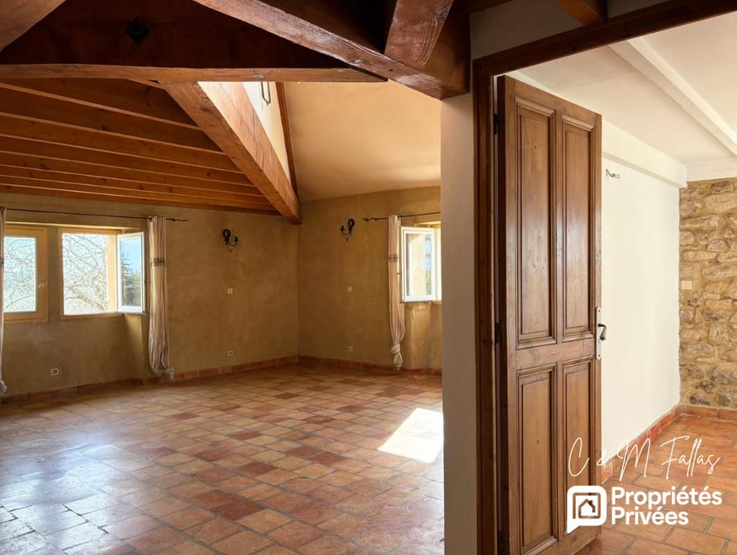 ORANGE Charmant appartement entre ville et campagne 1