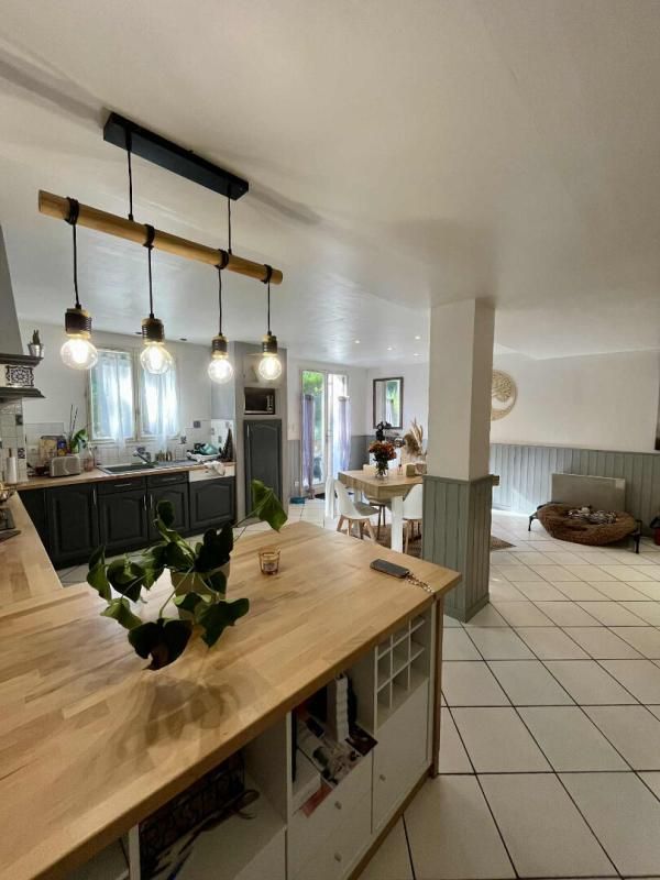 CHATEAU-L'EVEQUE Maison Château L'Evêque 130 m2 avec garage et jardin 3