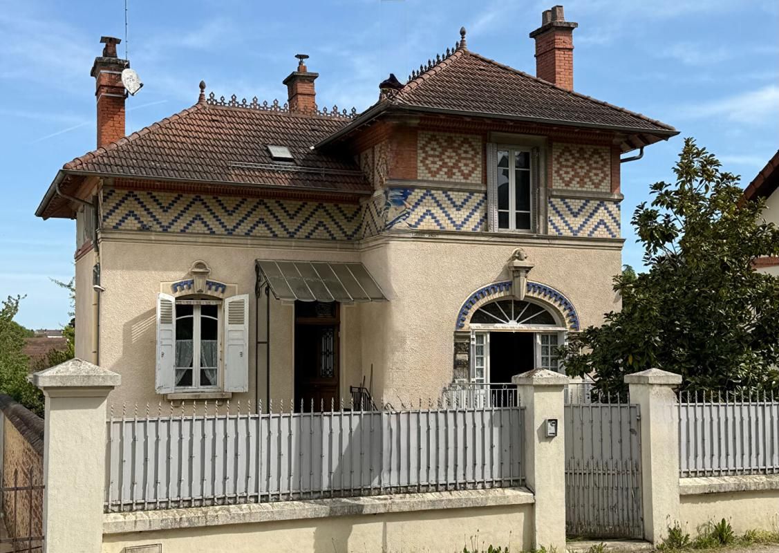 YZEURE Maison de caractère Yzeure 3