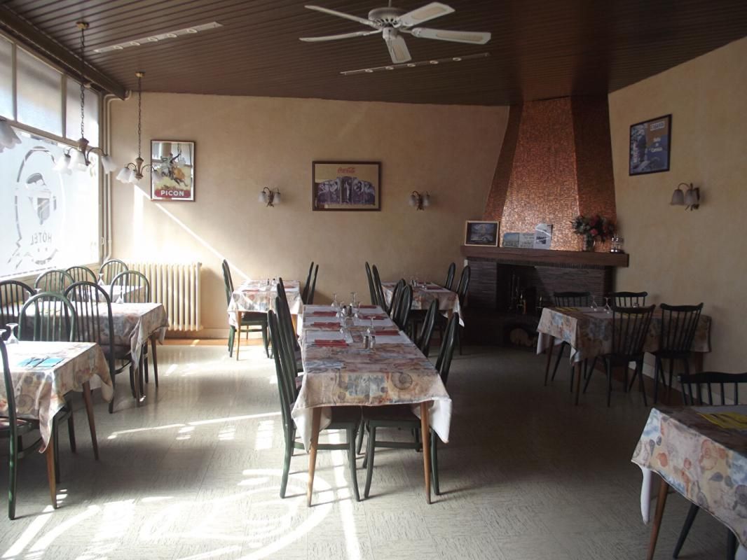 BRIENNE-LE-CHATEAU Bel immeuble rénové 1