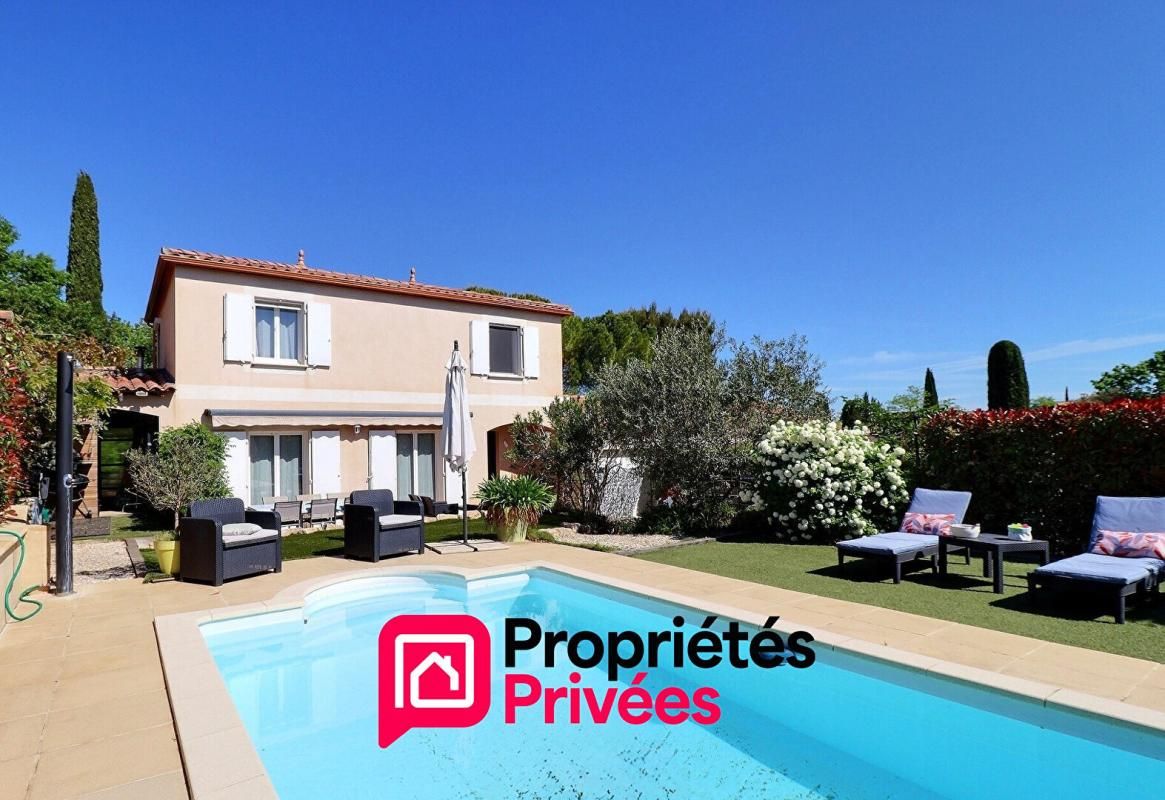 Proche Uzès, maison avec piscine
