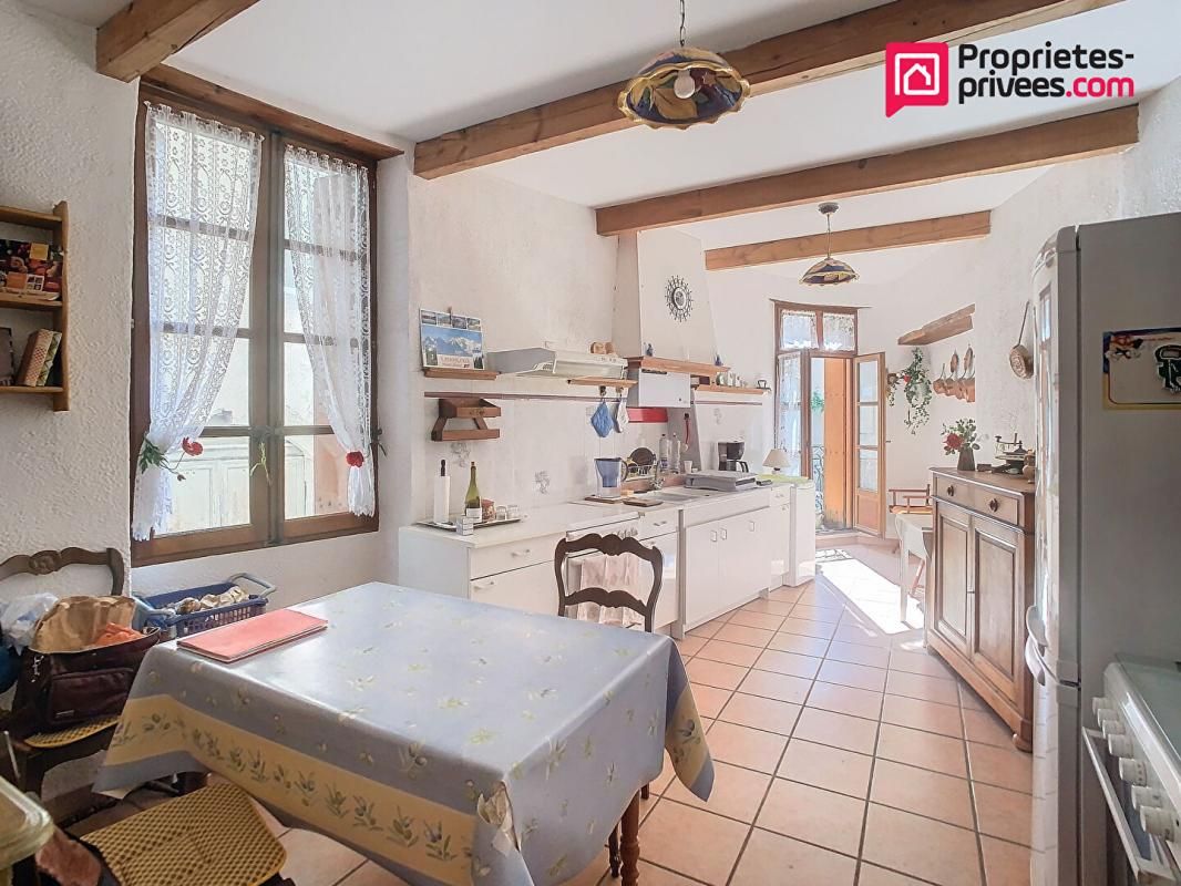 AVEZE Appartement Aveze 5 pièce(s) 92 m2 2