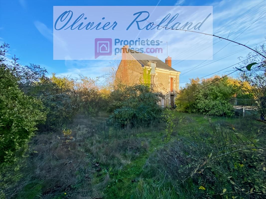 AUBIGNE-SUR-LAYON 49540 - Aubigné sur Layon - Maison à rénover de 104 m² sur 500 m² de terrain avec dépendances 2