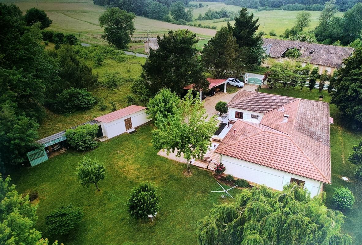 SAINTE-EULALIE Maison Sainte Eulalie 9 pièce(s) 200 m2 2