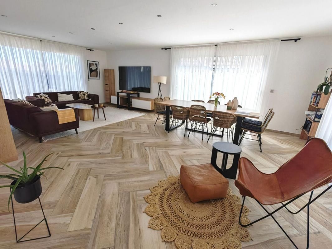 CHATEAUROUX EXCLUSIVITÉ ? Maison contemporaine de 2021 ? La Margotière ? Châteauroux 4