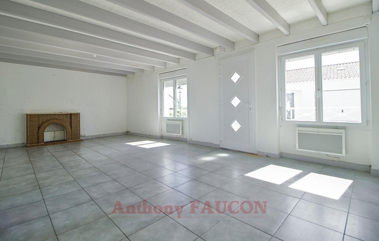 SAINT-MICHEL-EN-L'HERM Maison Saint Michel En L Herm 3 pièce(s) 100 m2 2