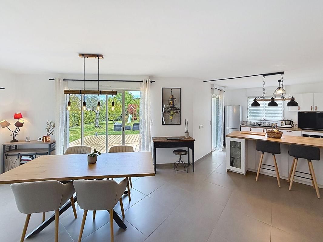 ELVEN Maison familiale de 175 m², avec T2 indépendant · Terrain 1 100 m² · Elven (56250) 3