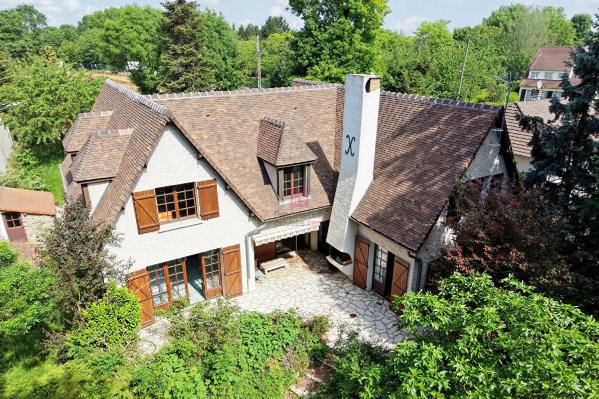 VILLIERS-SUR-ORGE Demeure de caractère Villiers-sur-Orge 7 pièces 174 m² 1