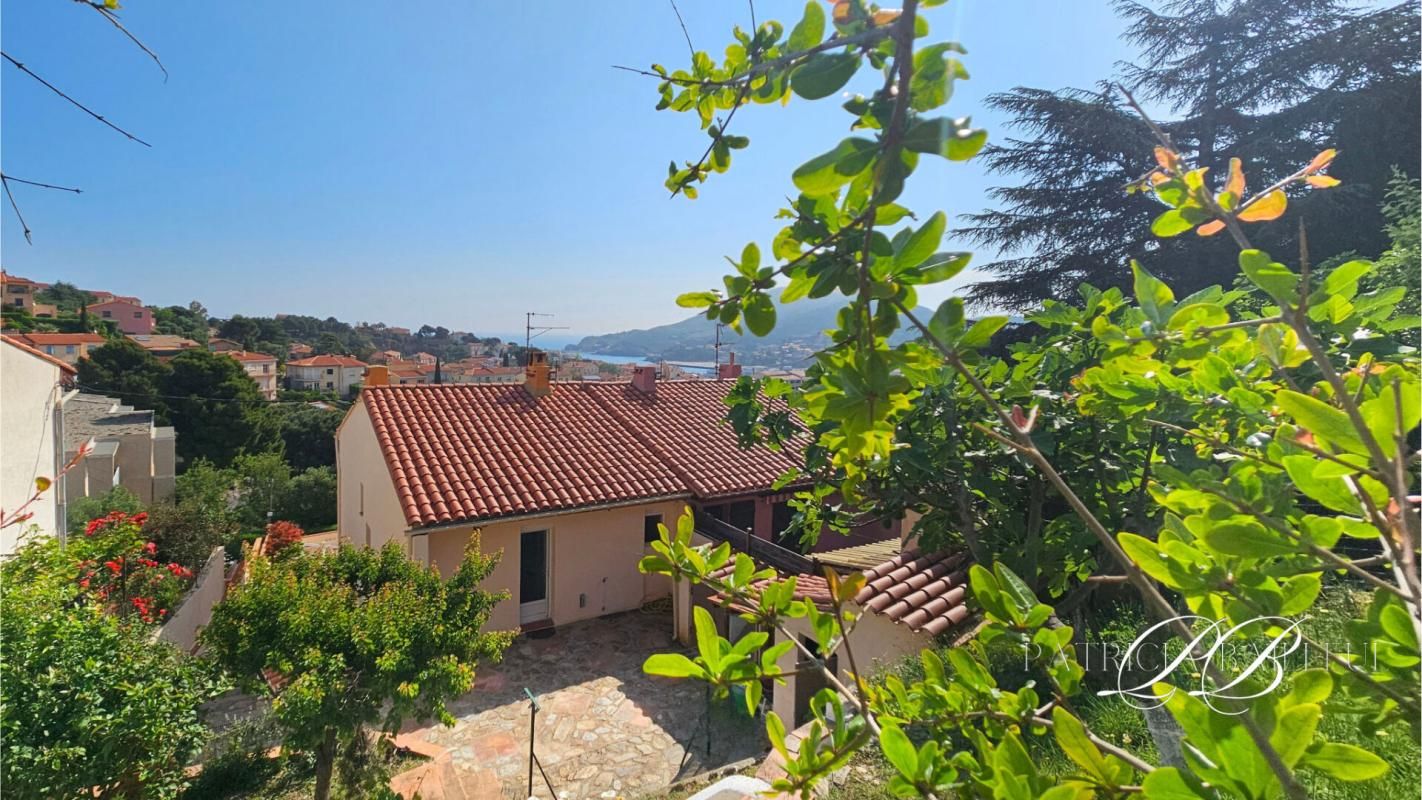 PORT-VENDRES Port Vendres - Villa 3 faces avec vue ,terrasses et garages 2