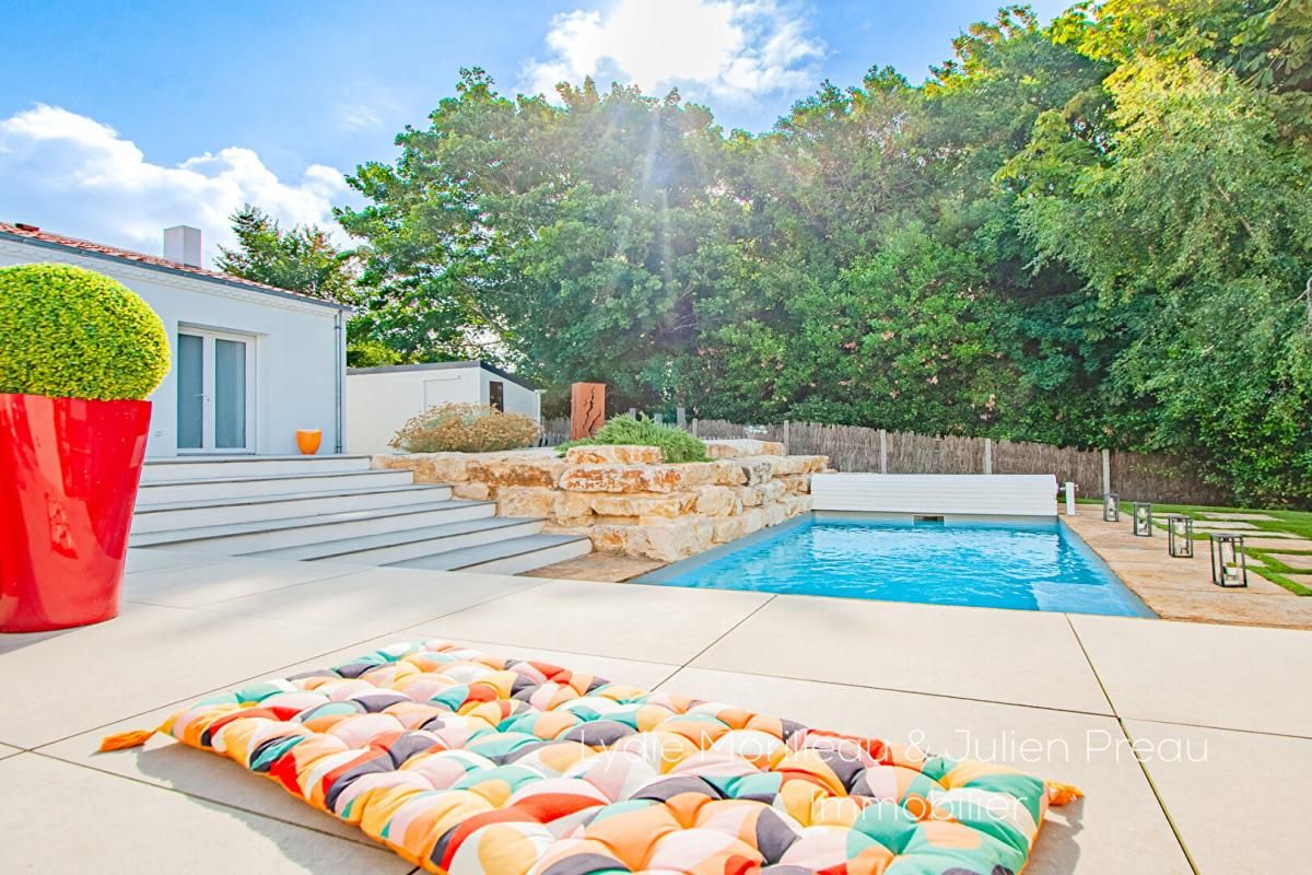 SAINT-JEAN-DE-MONTS Belle propriété contemporaine avec piscine proche centre 2