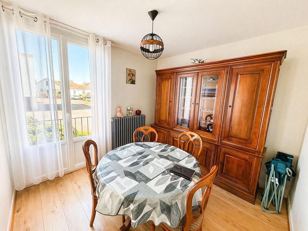 NEVERS Appartement Nevers 5 pièce(s) 74 m2 1