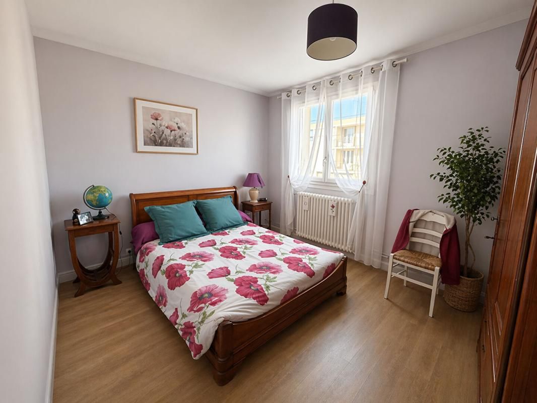 NEVERS Appartement Nevers 5 pièce(s) 74 m2 4