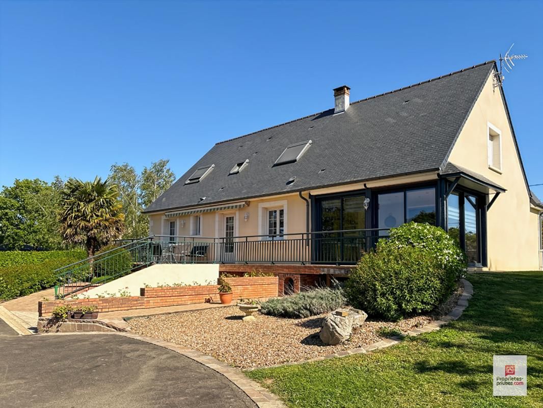 COURTILLERS Maison Courtillers 8 pièce(s) 205 m2 2